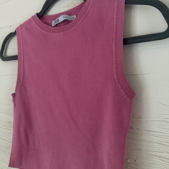 Zara | Size M | Pink Sleeveless Knit Crop Top - Picture 3 of 6